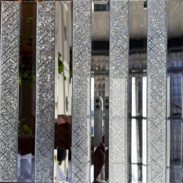 300*300 GLASS MOSAIC TILE UHD-2209